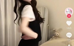 强姧美女动态图片